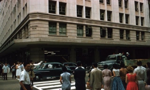 五十年代末，香港街头