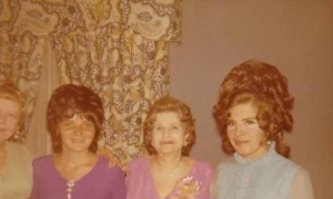 六十年代的流行发型。