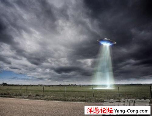 曝阿波罗登月秘闻：25名宇航员遭遇UFO(11)