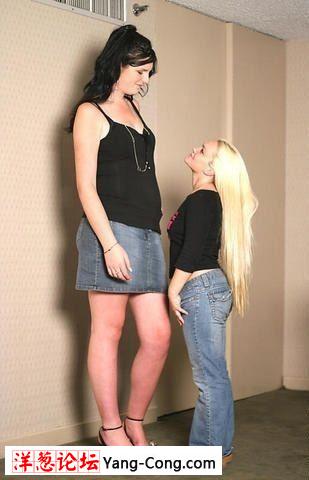 图解世界惊奇女巨人:14岁少女身高2.06米(组图)