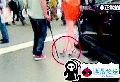杭州公交车上偷拍男抓到了 偷拍设备五花八门(7)