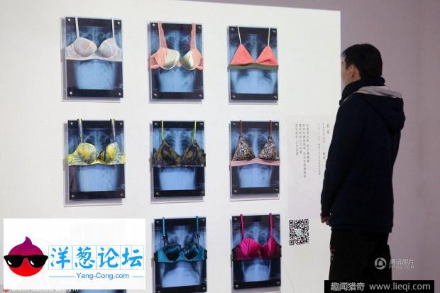 上海现“胸罩博物馆” 5012件胸罩讲述女性心事(3)